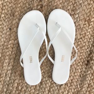 Tkees white flip flops size 8
